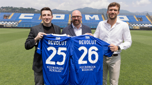Revolut punta sul calcio italiano: è partner bancario e FX del Como 1907